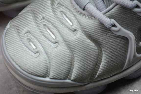 GREY VAPORMAX SILVER PLUS OG00160 DARK WOLF 0311